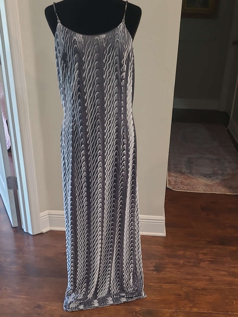 Scott McClintock Vintage Y2k Silver Wavy Velvet Maxi Prom Chain Bead Siren 12